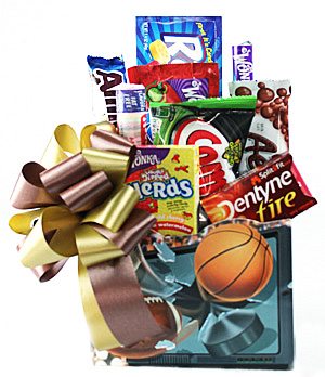 sports-lovers-snack-basket-600008jpg